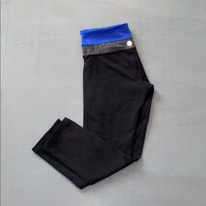 REVERSIBLE LULULEMON CAPRIS SIZE 2